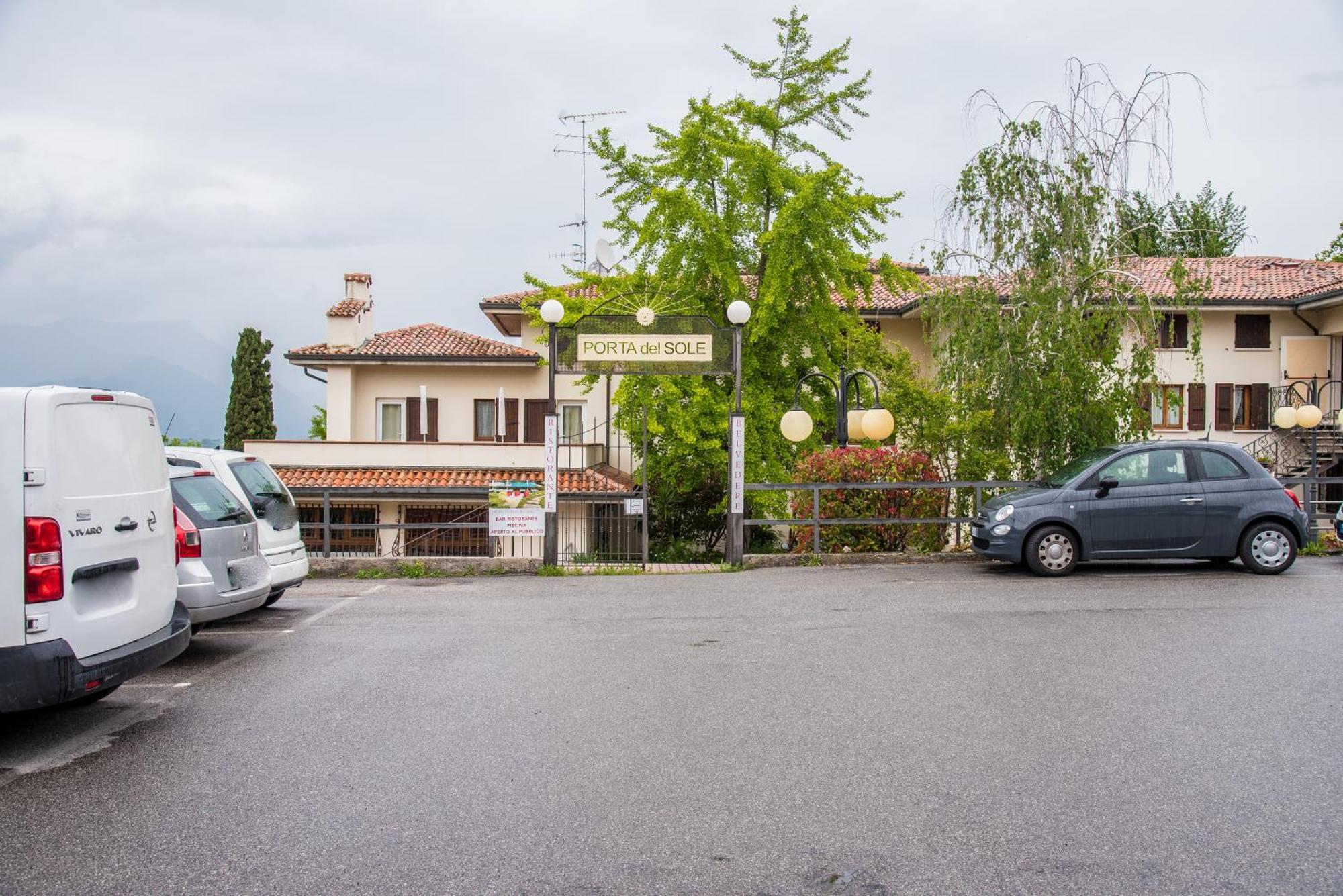 Hotel Porta Del Sole Soiano Del Lago Exterior photo