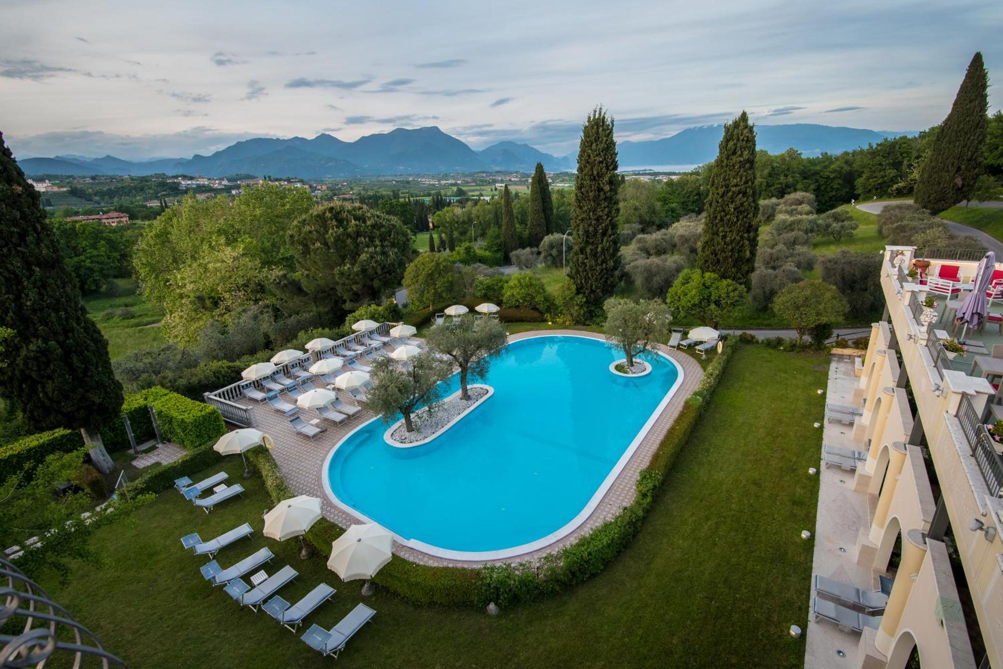 Hotel Porta Del Sole Soiano Del Lago Exterior photo